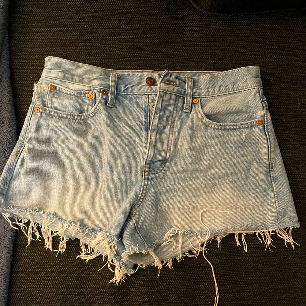 Madewell | Relaxed Denim Shorts in Cedarcroft Wash